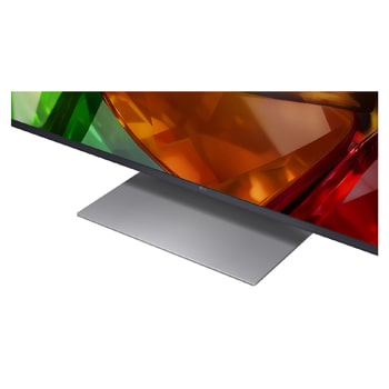 Die Vorderansicht des LG Mini RGB evo AI MRGB88 zeigt ein lebendiges, kristallines Bild von scharf definierten mehrfarbigen Facetten mit 75-Zoll-Display, webOS, RGB Primary Color Pro und alpha 8 Gen3 4K AI-Prozessor.